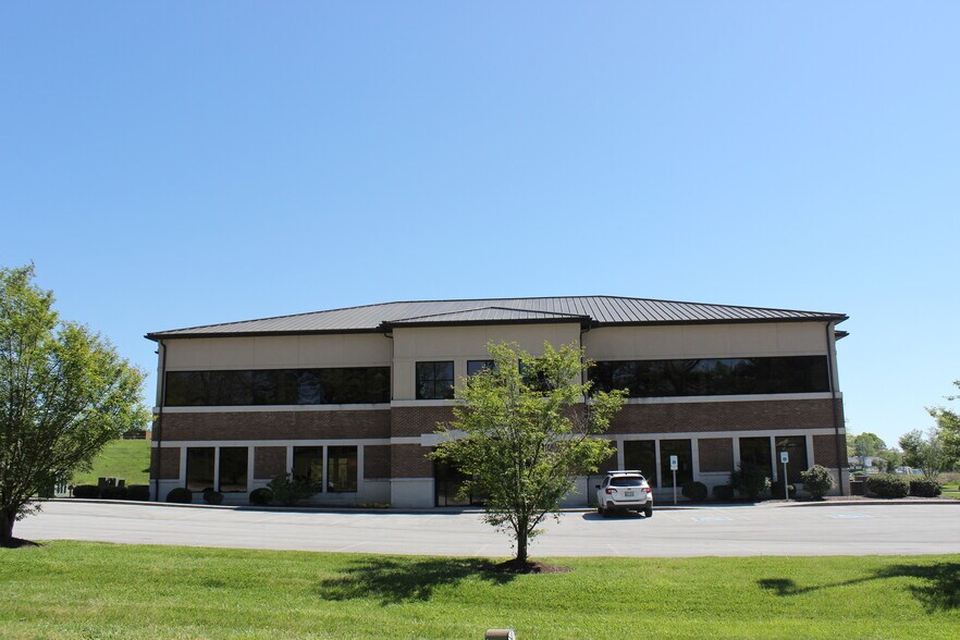 More Photos Of 550 Town Creek Rd, Lenoir City Medical For Lease