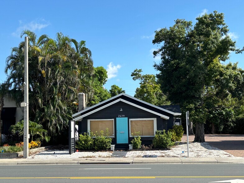 More Photos Of 2419 Manatee Ave, Bradenton Freestanding For Sale