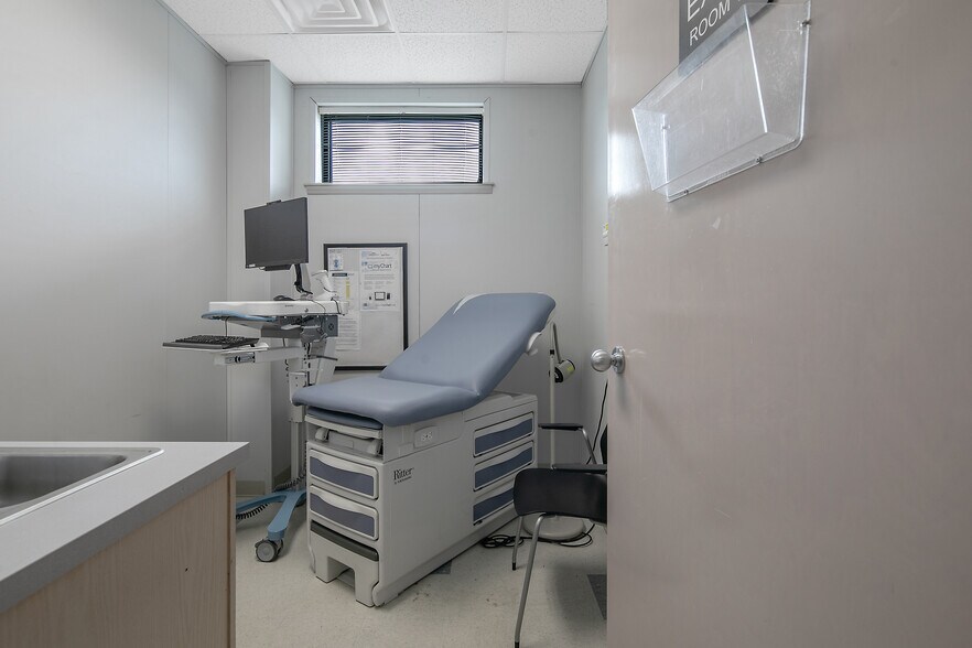 More Photos Of 7 E Duncan St, Lillington Medical For Sale