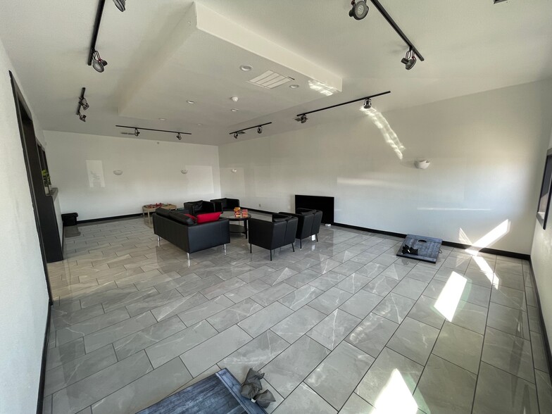 More Photos Of 11291 Folsom Blvd, Rancho Cordova Auto Dealership For Sale