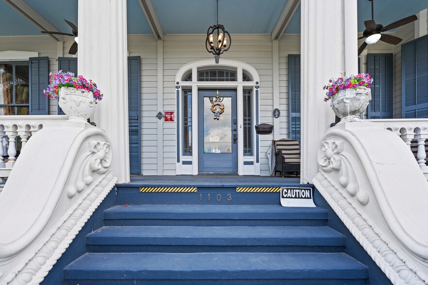More Photos Of 1103 33rd St, Galveston Hotel For Sale