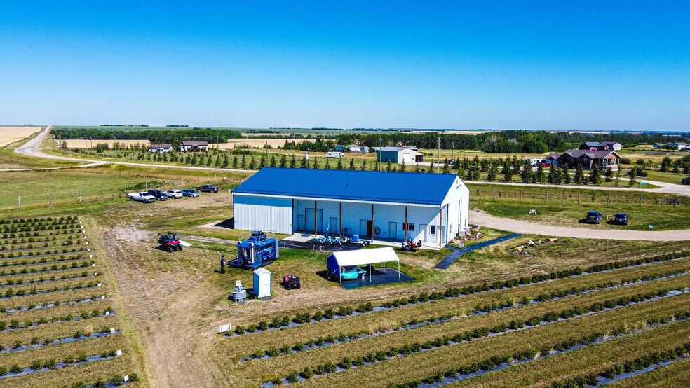 More Photos Of 705068 82 -1, Wembley General Retail For Sale