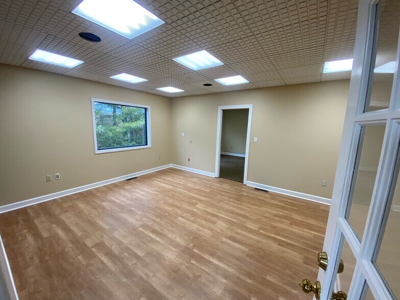 More Photos Of 1131 Fairway St, Bowling Green Medical For Lease