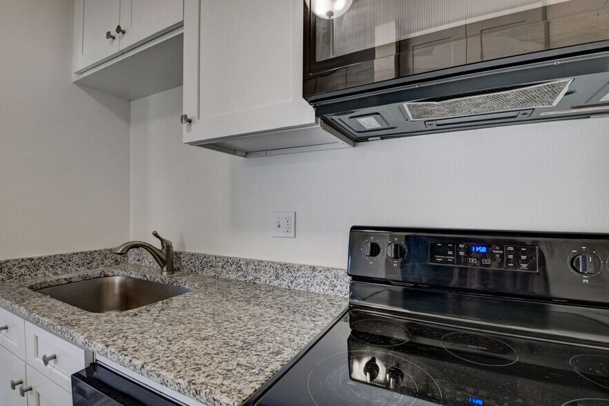 More Photos Of 1285 Wolff St, Denver Apartments For Sale