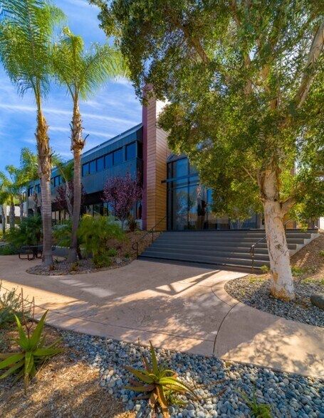 More Photos Of 410 S Melrose Dr, Vista Office For Lease