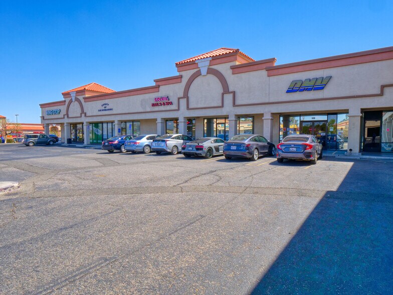 More Photos Of 510-580 E Virginia Way, Barstow Unknown For Lease