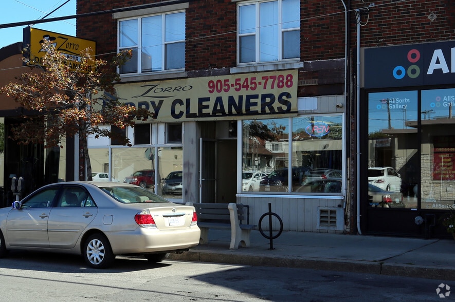 More Photos Of 246 Ottawa St N, Hamilton Storefront Retail Residential For Sale