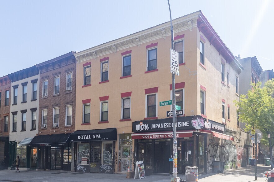 More Photos Of 309 Bedford Ave, Brooklyn Storefront Retail Residential For Lease