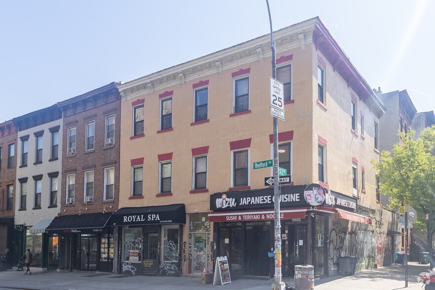 More Photos Of 309 Bedford Ave, Brooklyn General Retail For Sale
