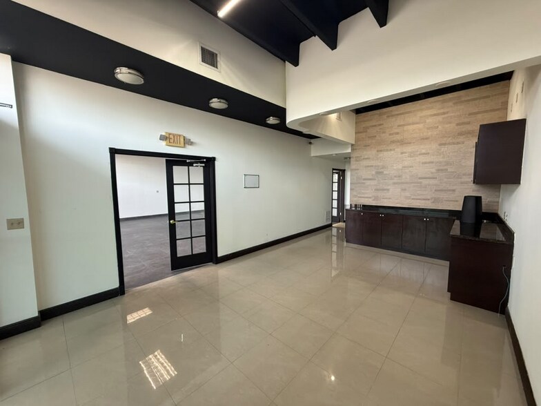 More Photos Of 7227 Bird Rd, Miami Storefront For Lease