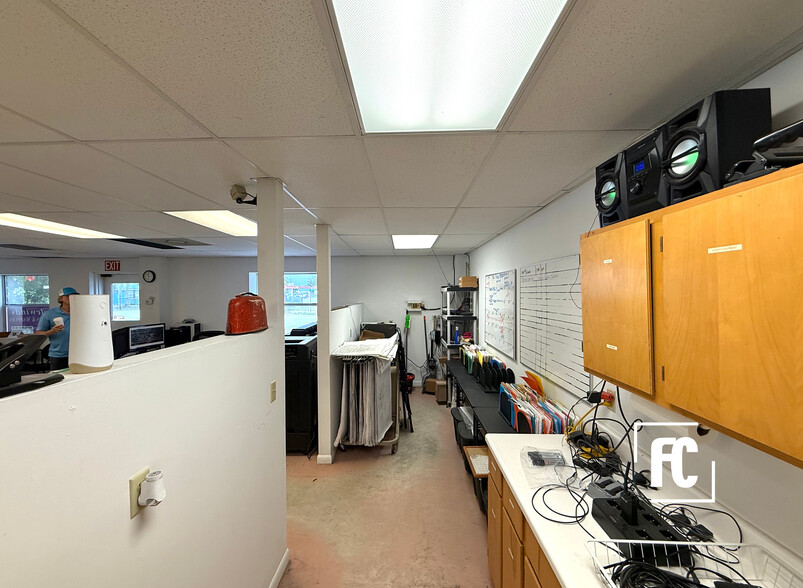 More Photos Of 200 SW 3rd Ave, Okeechobee Freestanding For Sale