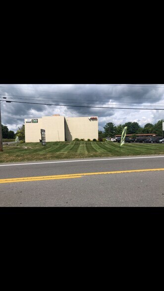 More Photos Of 1314 Edwin Miller Blvd, Martinsburg Office For Lease