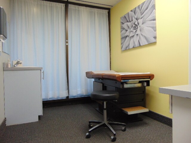 More Photos Of 30000 Orchard Lake Rd, Farmington Medical For Lease