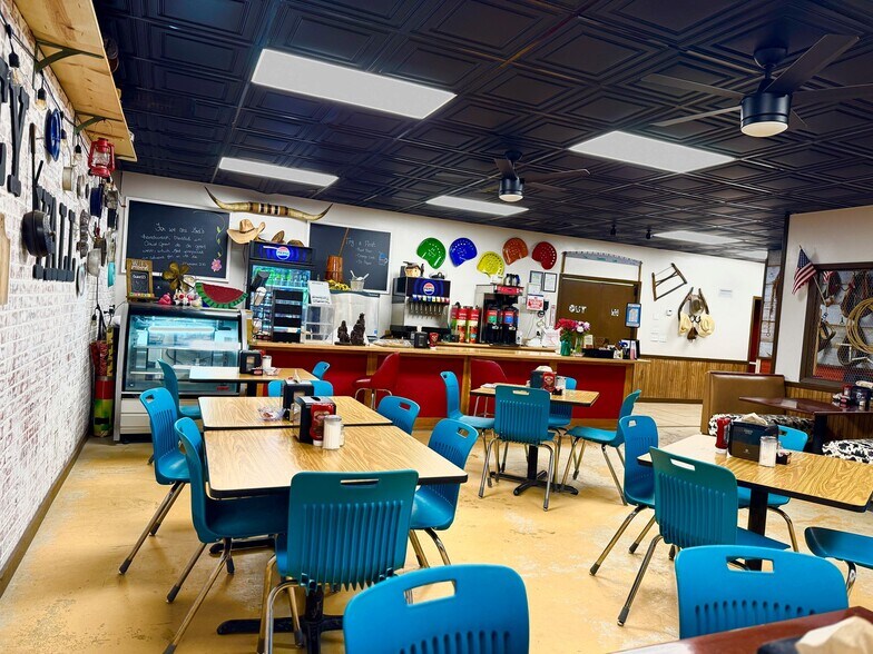 More Photos Of 52 Main St, Mount Pleasant General Retail For Sale