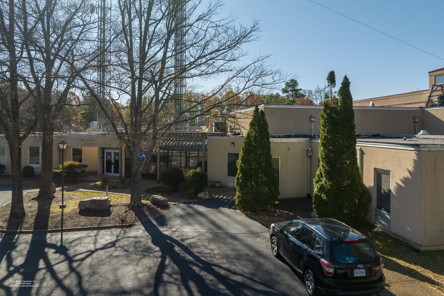 More Photos Of 23 Sesame St, Richmond Telecom Hotel Data Hosting For Sale