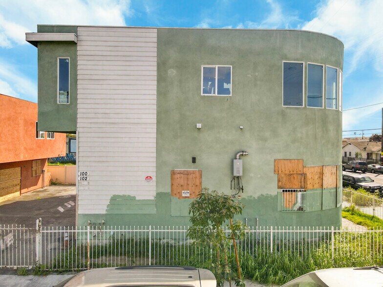 More Photos Of 6500 S Main St, Los Angeles Apartments For Sale