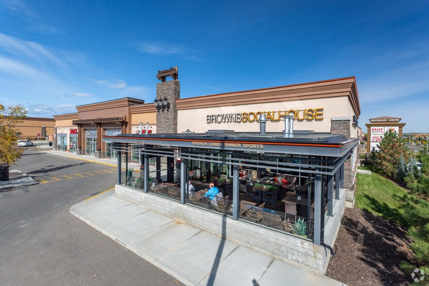 More Photos Of 200 Southridge Dr, Okotoks Restaurant For Lease