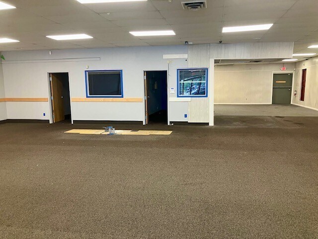 More Photos Of 569-577 Mill St, New Bedford Storefront For Lease