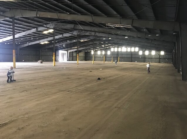 More Photos Of 120 Washington St, Bakersfield Warehouse For Sale