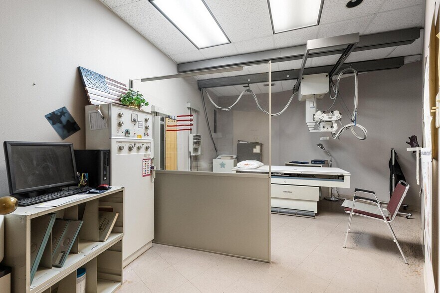 More Photos Of 110 E Savannah Ave, McAllen Medical For Sale