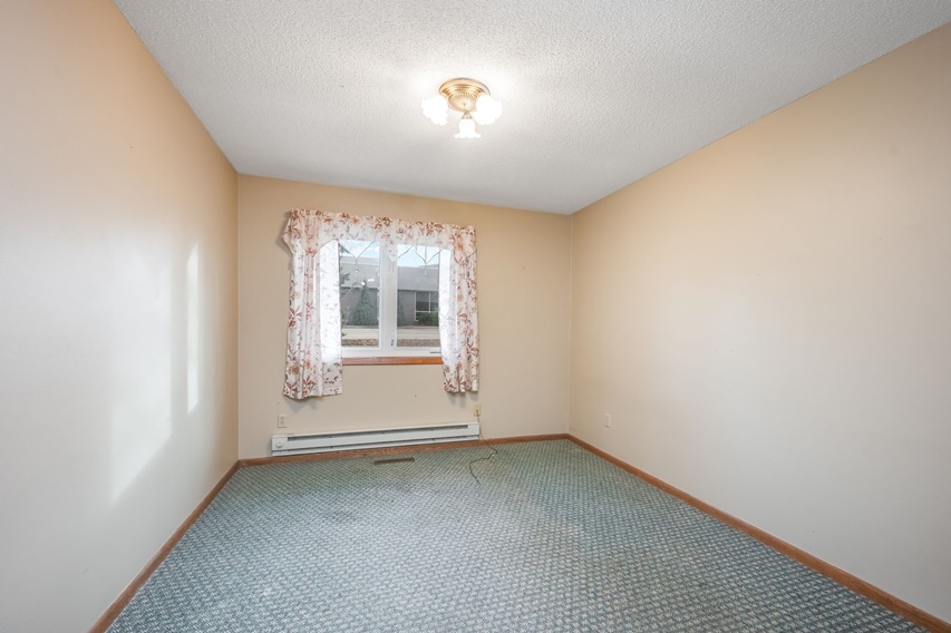 More Photos Of 311 S Nicollet St, Blue Earth Healthcare For Sale