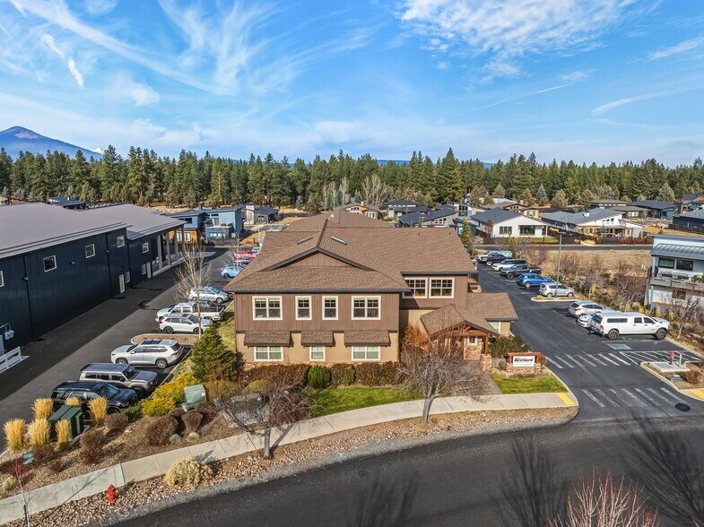 More Photos Of 270 E Sun Ranch Dr, Sisters Industrial For Sale