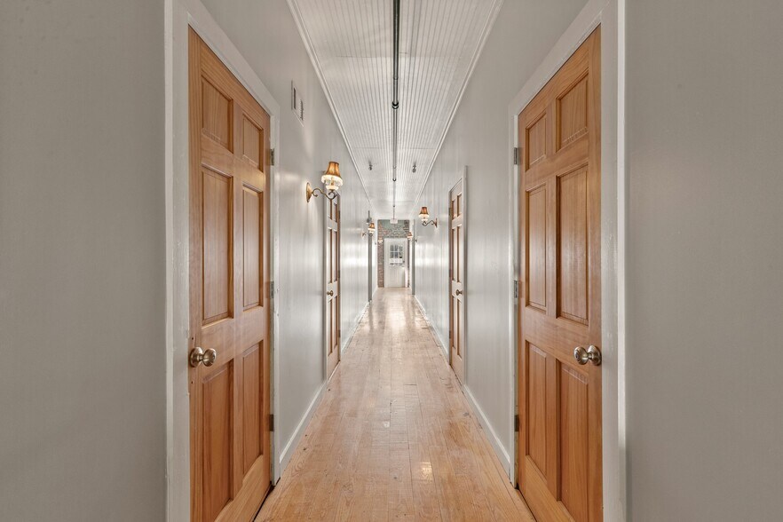 More Photos Of 116-118 N Main St, Sand Springs Storefront Retail Residential For Sale