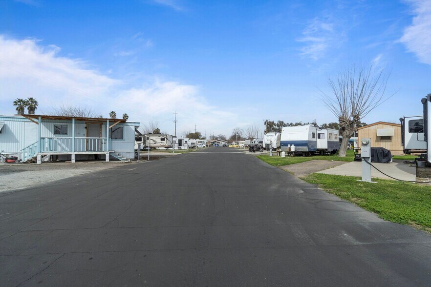 More Photos Of 10954 Hanford Armona Rd, Hanford Manufactured Housing Mobile Home Park For Sale