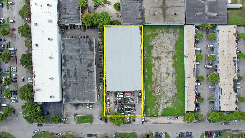 More Photos Of 8230-8232 NW 56th St, Miami Warehouse For Sale
