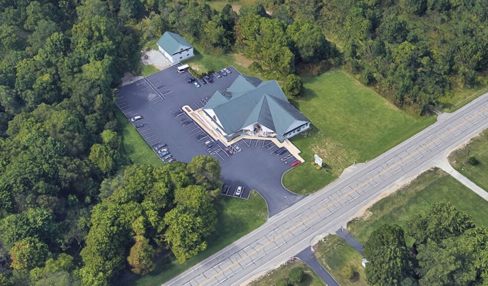 More Photos Of 972 Youngstown Kingsville Rd, Vienna Office For Sale