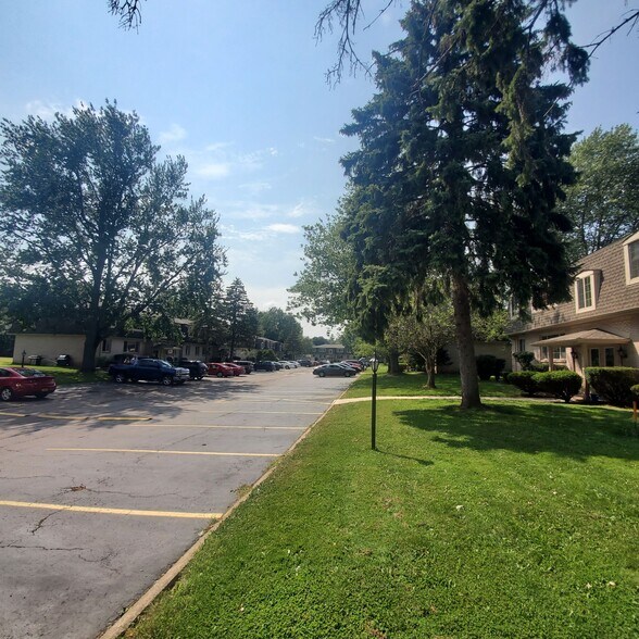 More Photos Of 261 Beattie Ave, Lockport Apartments For Sale