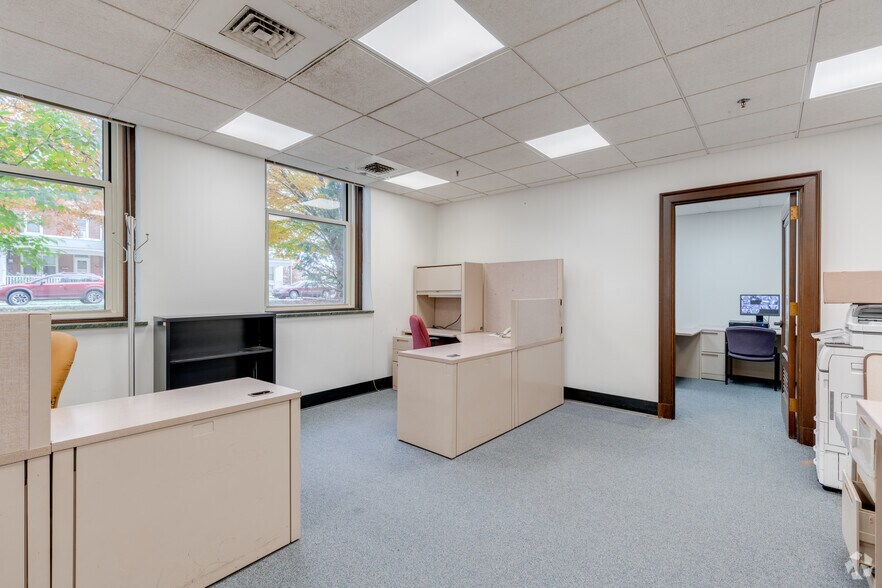 More Photos Of 313 W Liberty St, Lancaster Office For Lease