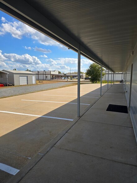 More Photos Of 5486 Airline Dr, Bossier City Office For Sale