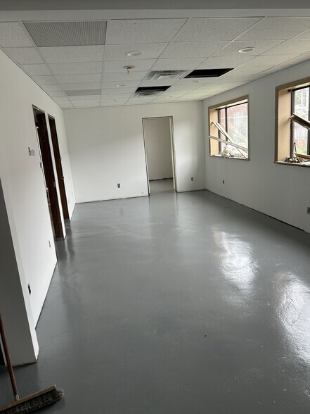 More Photos Of 60 Edmund St, East Providence Loft Creative Space For Lease