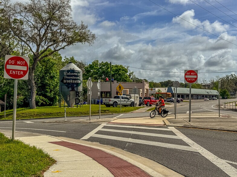 More Photos Of 615 Old Hospital Dr, Brooksville Land For Sale