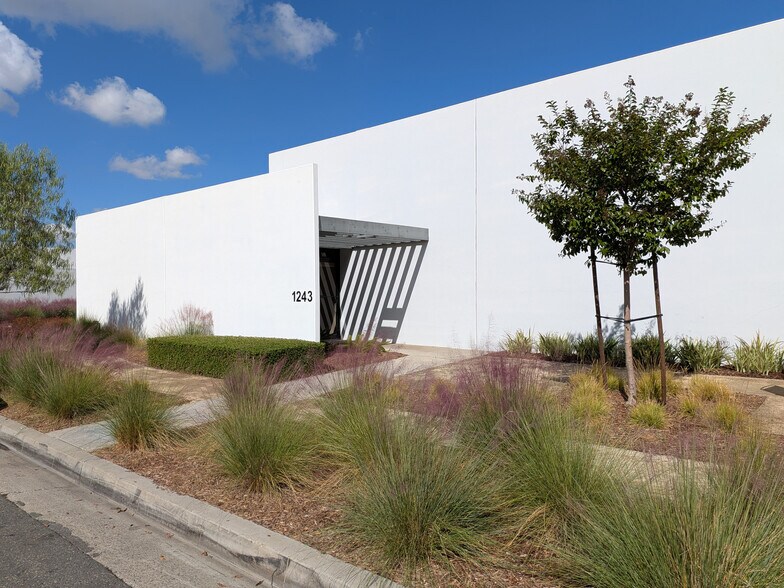 Primary Photo Of 1203-1243 W Trenton Ave, Orange Warehouse For Lease