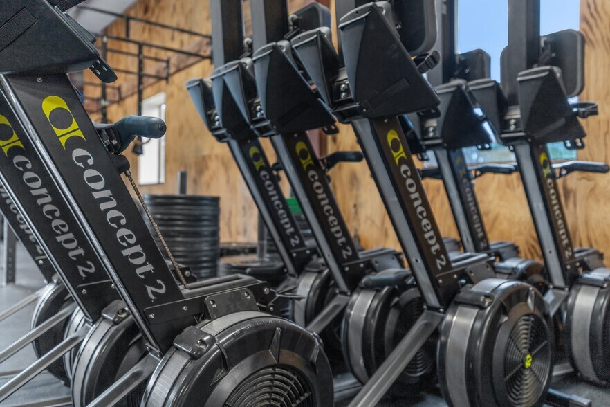 More Photos Of 140 NE Yellow Pine Ave, Madison Restaurant For Sale