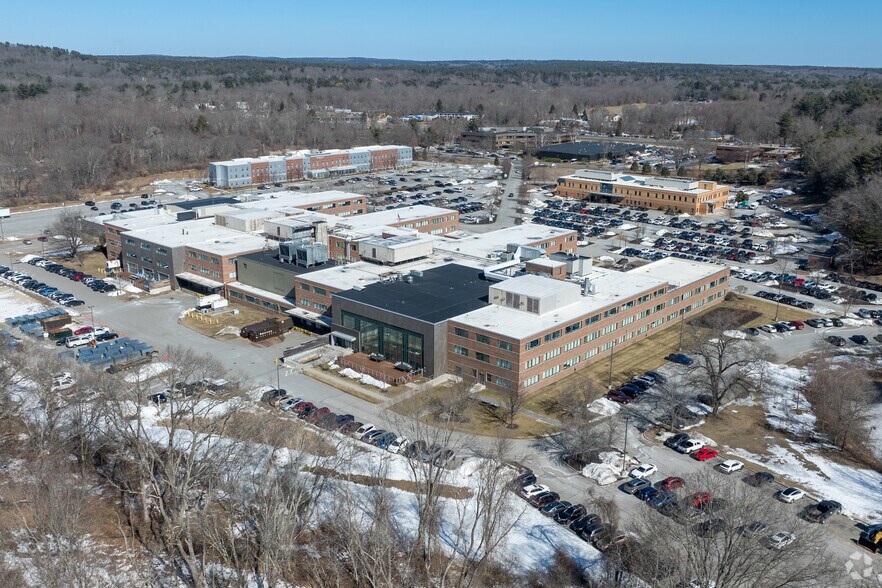 More Photos Of 300 Baker Ave, Concord Office For Lease