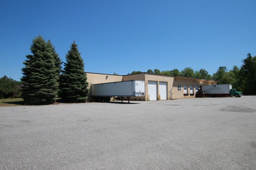 More Photos Of 71 Glenn St, Lawrence Warehouse For Lease