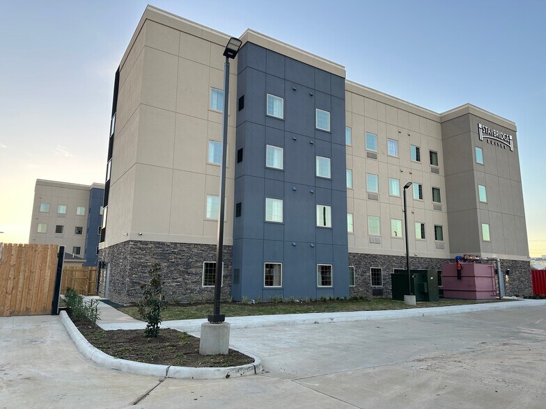 More Photos Of 13140 W FM 1960 Rd, Houston Hotel For Sale