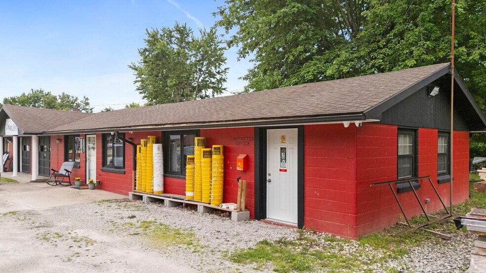 More Photos Of 2287 N US Highway 31, Austin Freestanding For Sale