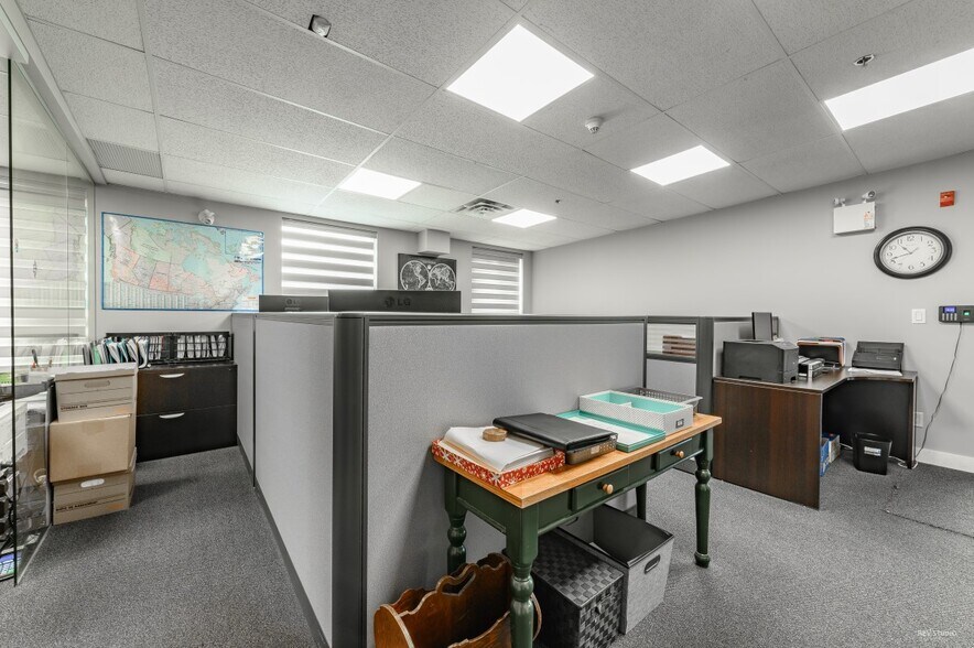 More Photos Of 10013 River Rd, Richmond Office For Sale