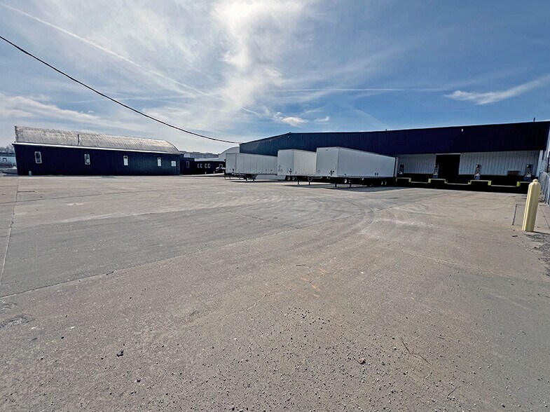 More Photos Of 1200 N Logan St, Lincoln Unknown For Lease