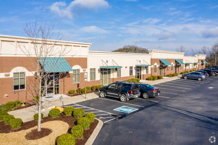 More Photos Of 212 Overlook Cir, Brentwood Office For Sale
