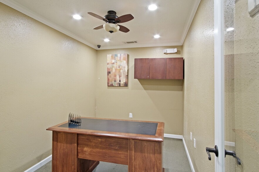 More Photos Of 1485 Atlanta Ct, Turlock Warehouse For Lease