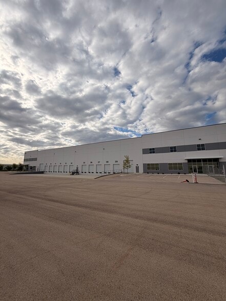 More Photos Of 1906 Smeed Pkwy, Caldwell Warehouse For Lease
