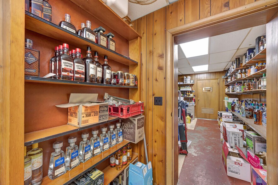 More Photos Of 100 S Brookville Pike, West College Corner Freestanding For Sale