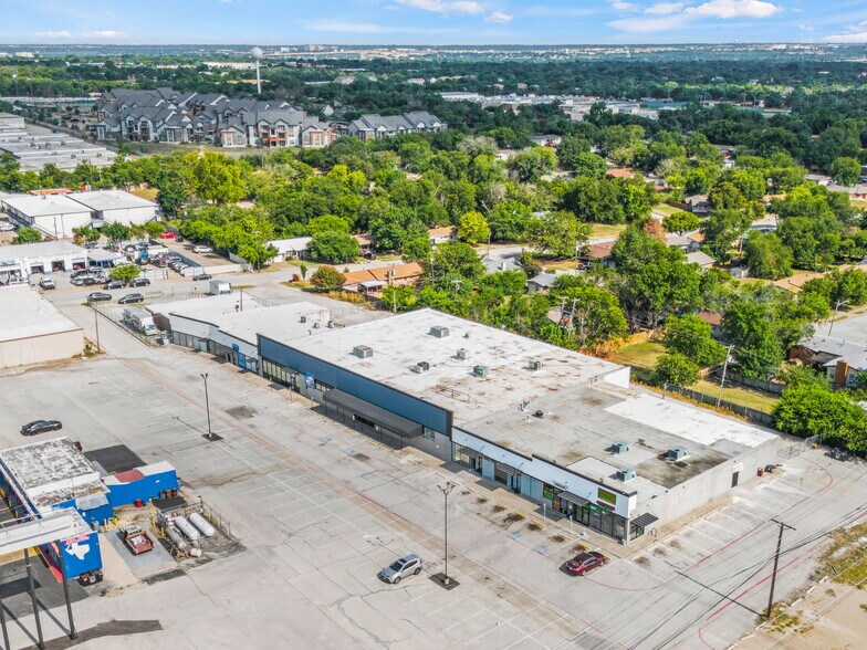 More Photos Of 8309-8325 Camp Bowie W Blvd, Fort Worth Unknown For Lease