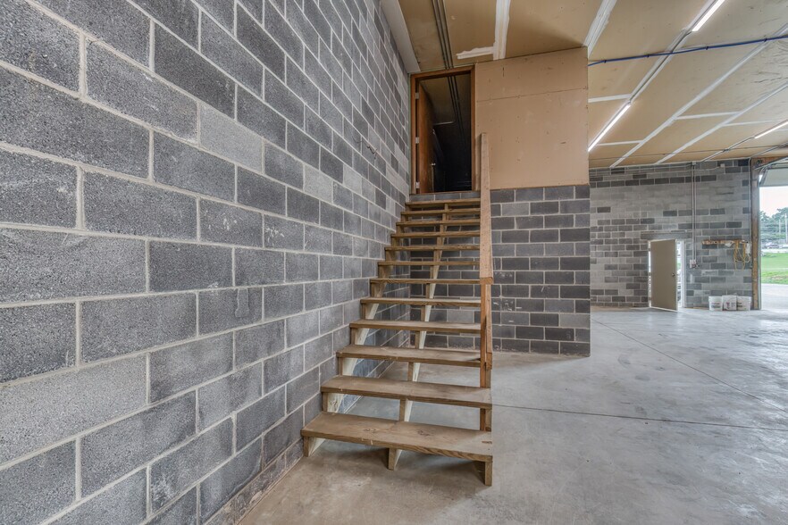 More Photos Of 3545 W Market St, Johnson City Industrial For Sale
