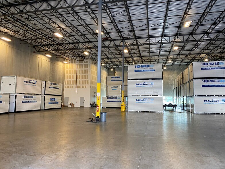 More Photos Of 1315 N Jog, West Palm Beach Distribution For Lease